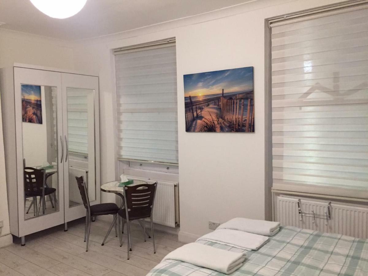 Camden Palace Apartment *